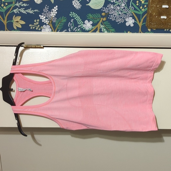 Lululemon Swiftly Tech Racerback Tank - Picture 1 of 4